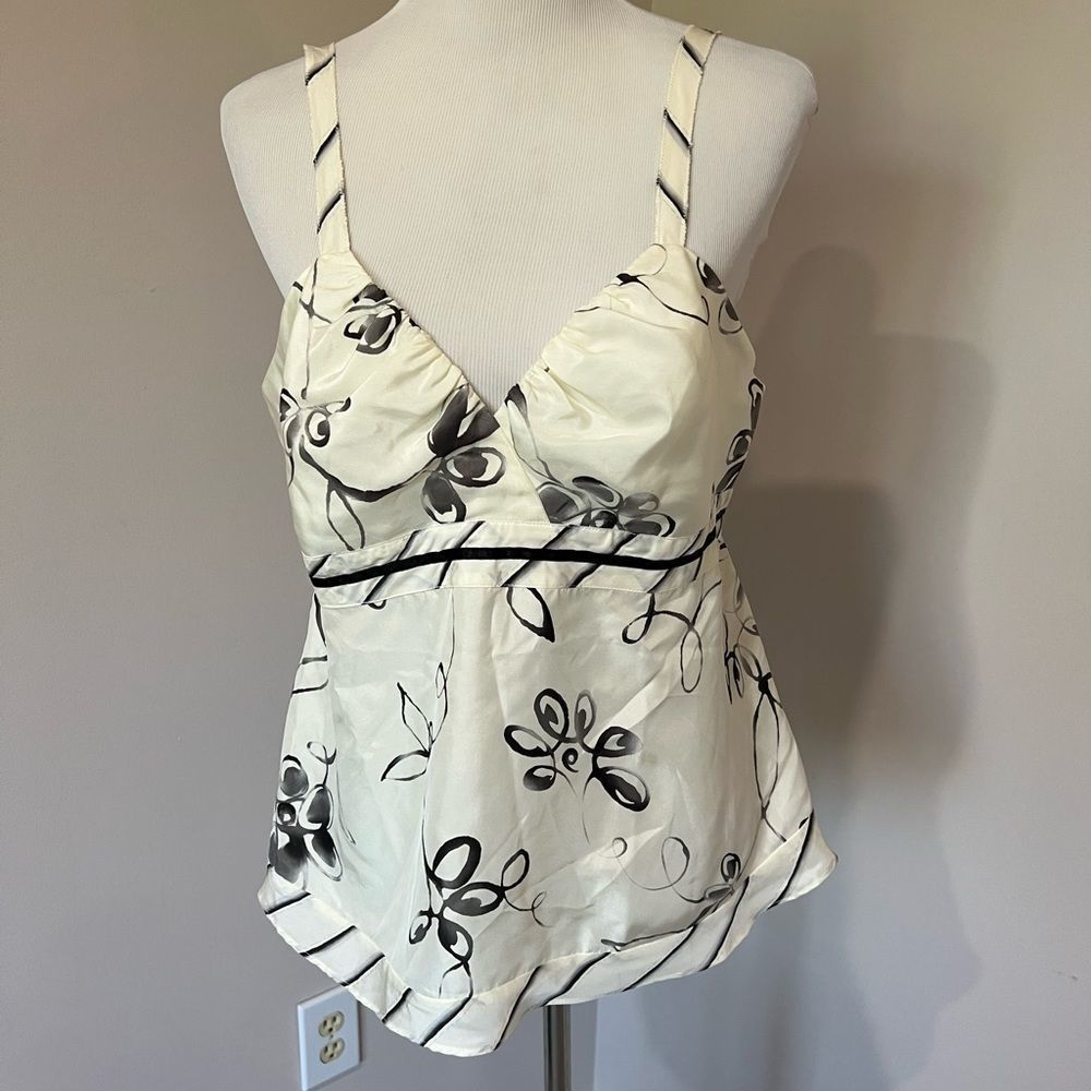 White House Black Market NWT Silk Tank Top Blouse Shirt Size XL.